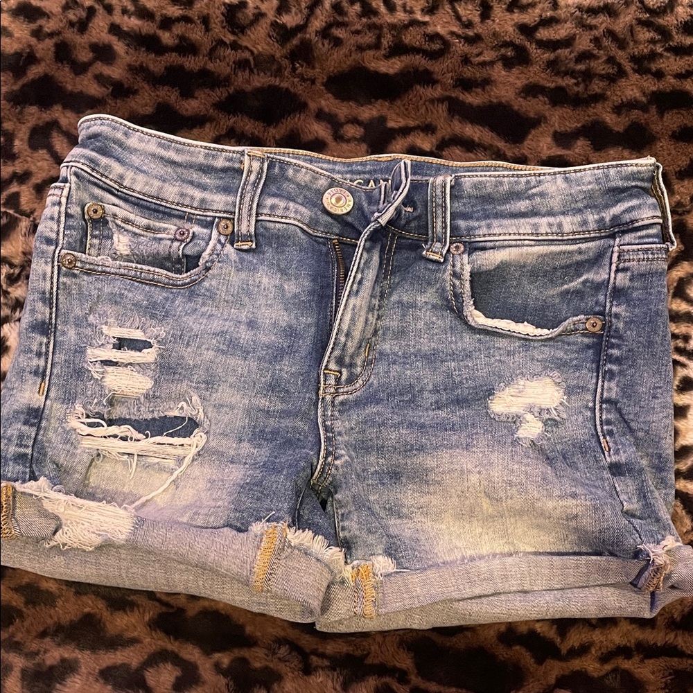 American Eagle Denim Blue Distressed Women Midi Shorts